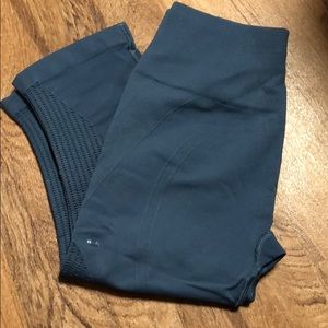 Lululemon crop leggings